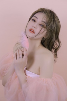 美丽姑娘视频在线观看免费高清版